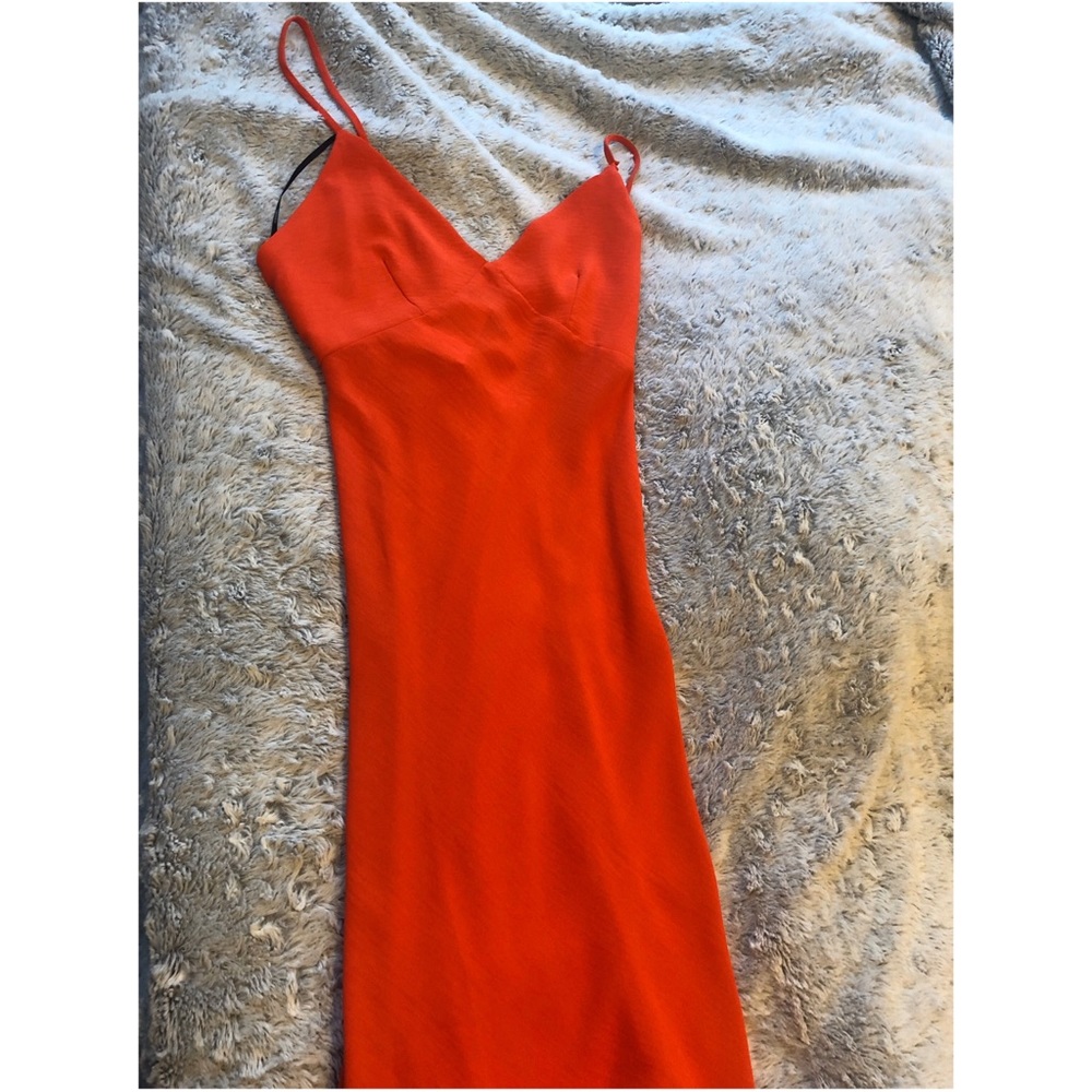 Flowy red dress ❤️